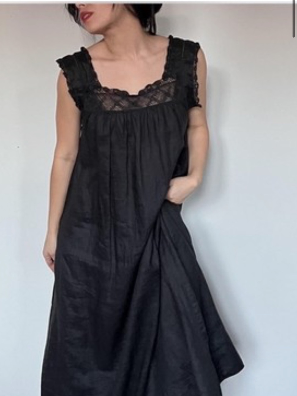 100% Ramie Dress with Beautiful Lace Detail